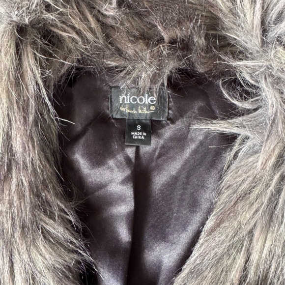 Nicole Miller Faux Fur Vest Sz Small Gray Black | Y2K Mob Wife Cozy Luxe - Picture 2 of 11
